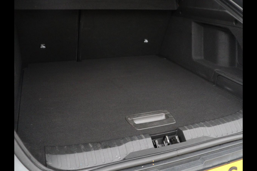 Renault Arkana 1.6 E-Tech Hybrid 145 R.S. Line | Leder/Alcantara | Trekhaak | Stoelverwarming | Adaptive cruise | Camera | Carplay | Keyless | Park Assist | Full LED | Navigatie | Stuurverwarming