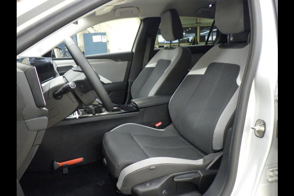 Opel Astra Sports Tourer 1.2 Turbo Business Edition Winterpakket