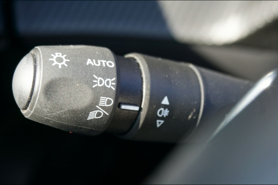 Peugeot 2008 1.2 Hybrid AUTOMAAT GT | 145PK | CAMERA | CARPLAY