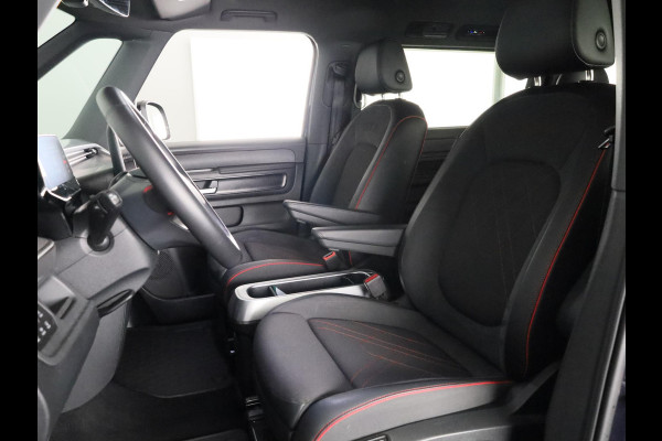 Volkswagen ID. Buzz GTX 86 kWh LWB 7p. 340 pk | SoH 100% | Verlengde garantie | Navigatie | Trekhaak (wegklapbaar) | Parkeersensoren (Park assist) | Achteruitrijcamera | Stoelverwarming v/a |