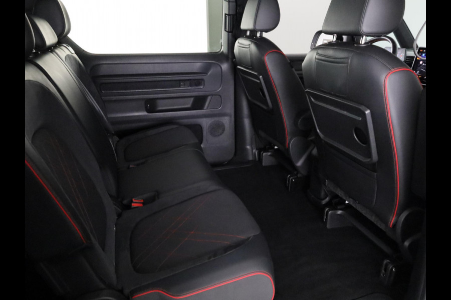 Volkswagen ID. Buzz GTX 86 kWh LWB 7p. 340 pk | SoH 100% | Verlengde garantie | Navigatie | Trekhaak (wegklapbaar) | Parkeersensoren (Park assist) | Achteruitrijcamera | Stoelverwarming v/a |