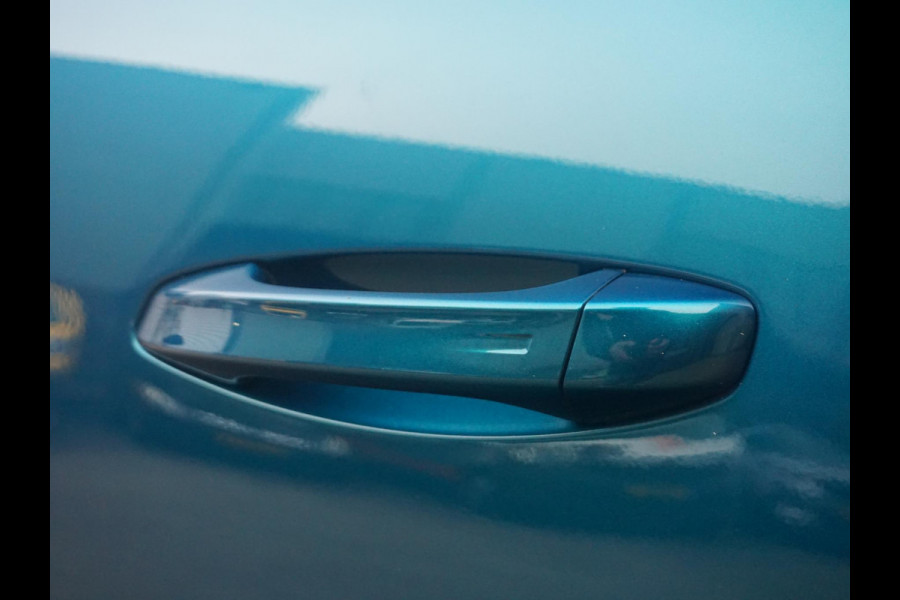 Peugeot E-3008 GT Avantage 210 73 kWh Warmtepomp | Leder interieur