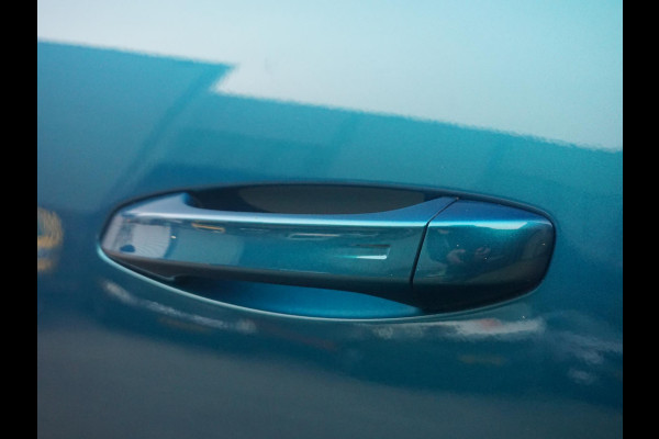 Peugeot E-3008 GT Avantage 210 73 kWh Warmtepomp | Leder interieur