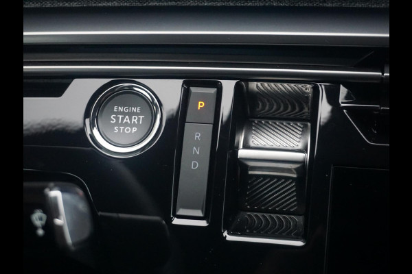 Peugeot E-3008 GT Avantage 210 73 kWh Warmtepomp | Leder interieur