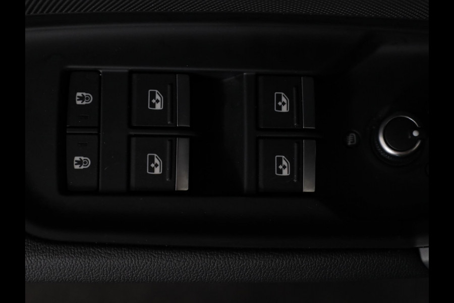 Audi A3 Sportback 40 TFSI e Advanced edition 204 pk S-tronic | Verlengde garantie | Navigatie | Parkeersensoren (Park assist) | Achteruitrijcamera | Adaptieve cruise control | Stoelverwarming |