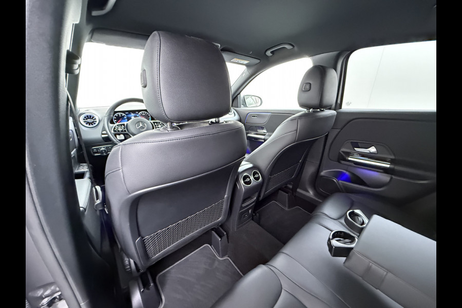 Mercedes-Benz GLA 250e Luxury // Trekhaak // Carplay // Camera // Sfeerverlichting // Widescreen Dashbord