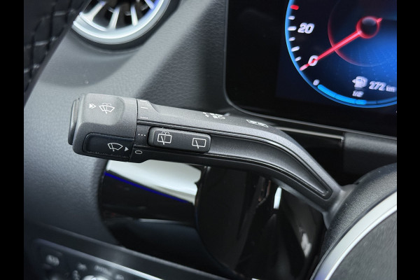 Mercedes-Benz GLA 250e Luxury // Trekhaak // Carplay // Camera // Sfeerverlichting // Widescreen Dashbord