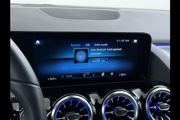 Mercedes-Benz GLA 250e Luxury // Trekhaak // Carplay // Camera // Sfeerverlichting // Widescreen Dashbord