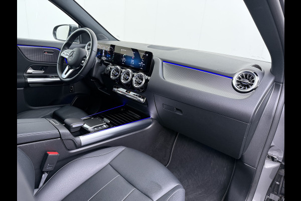 Mercedes-Benz GLA 250e Luxury // Trekhaak // Carplay // Camera // Sfeerverlichting // Widescreen Dashbord