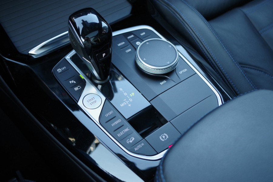 BMW X3 xDrive30e 293 PK M Sport PHEV, Panoramadak, Memory, Head-Up, Adap. Cruise Control, Harman/kardon