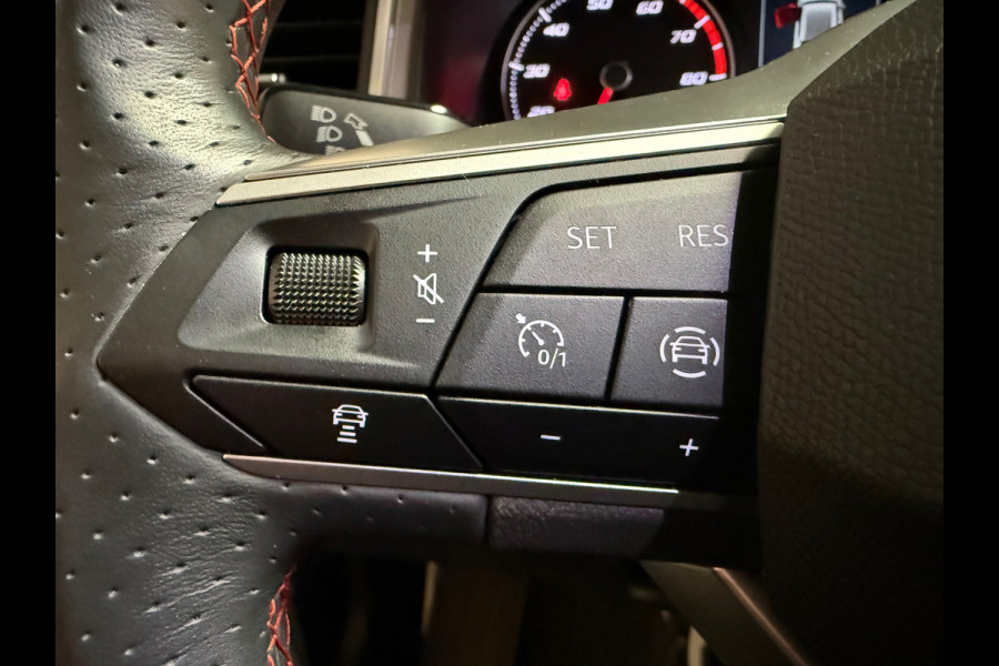 Seat Ateca 1.5 TSI FR |Pano | Stoelverwarming | Keyless | Beats By Dre | Stuurverwarming | Carplay | Camera