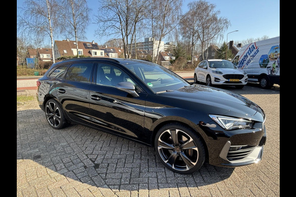 CUPRA Leon Sportstourer 1.4 e-Hybrid VZ Business | SCI | 245pk | PHEV | Stoelverwarming | Camera | Adaptive cruise control