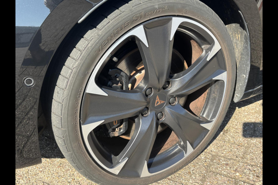 CUPRA Leon Sportstourer 1.4 e-Hybrid VZ Business | SCI | 245pk | PHEV | Stoelverwarming | Camera | Adaptive cruise control