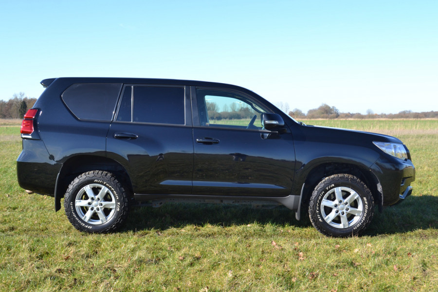 Toyota Land Cruiser 150 2.8 D-4D-F Comfort Blind Van 204 PK