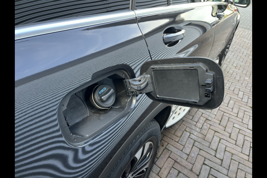 Mercedes-Benz GLC 300e 4MATIC Business Solution