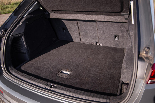 Audi Q3 45 TFSI e edition AUTOMAAT / PLUG IN HYBRID / STOELVERWARMING / LEER / VIRTUAL COCKPIT / CRUISE CONTROLE / DEALER ONDERHOUDEN