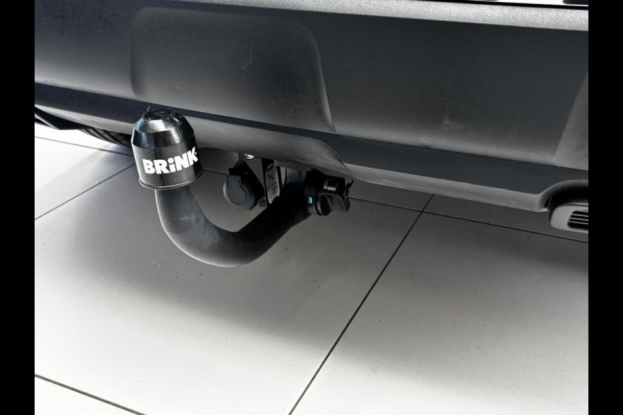 Peugeot 3008 1.2 PureTech Allure Pack Business Automaat | 360 Camera | Afneembare trekhaak | Stoelverwarming | Elektrische achterklep | Navigatie | Adaptieve cruise control