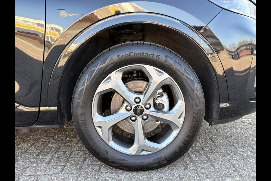 Ford Kuga 2.5 PHEV ST-Line | Orig. NL Auto | Nieuw model! |  Wegklapbare trekhaak (elektrisch bedienbaar) | Winter Pack