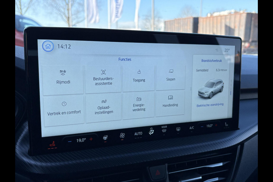 Ford Kuga 2.5 PHEV ST-Line | Orig. NL Auto | Nieuw model! |  Wegklapbare trekhaak (elektrisch bedienbaar) | Winter Pack