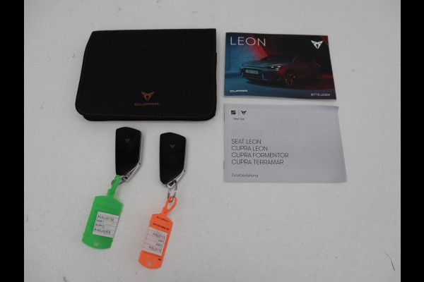 CUPRA Leon 1.5 e-Hybrid Business | Stoelverwarming | Adaptive cruise | Camera | Carplay | Memory | Half leder | Navigatie | Keyless | Sportstoelen | Full LED | Sfeerverlichting | PHEV | Plug In