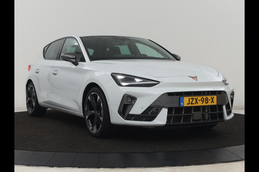 CUPRA Leon 1.5 e-Hybrid Business | Stoelverwarming | Adaptive cruise | Camera | Carplay | Memory | Half leder | Navigatie | Keyless | Sportstoelen | Full LED | Sfeerverlichting | PHEV | Plug In