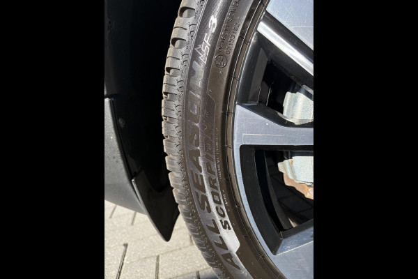 Volvo XC40 Recharge Pro 230pk | 96% SOH | Panoramadak | Stoel & Stuurverwarming | Harman Kardon Audio | 360 Camera |