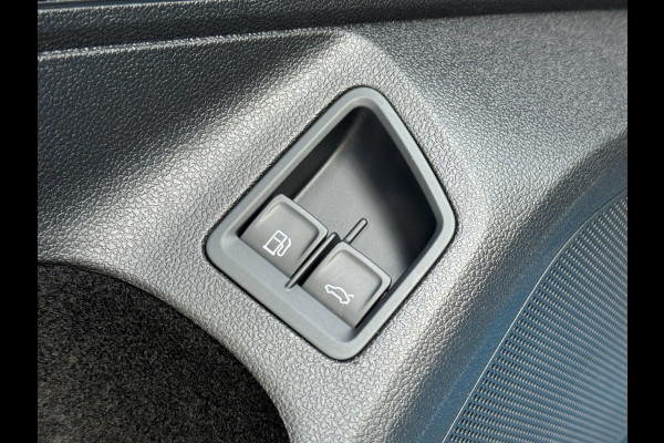 Volkswagen Arteon 1.4 TSI eHybrid Elegance STANDKACHEL / ERGOSTOELEN / CAMERA / TREKHAAK / 19INCH / ACC / STOELVERW. / NAVI