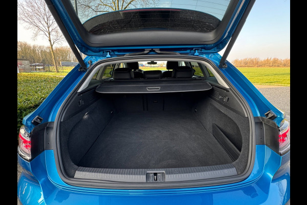 Volkswagen Arteon 1.4 TSI eHybrid Elegance STANDKACHEL / ERGOSTOELEN / CAMERA / TREKHAAK / 19INCH / ACC / STOELVERW. / NAVI