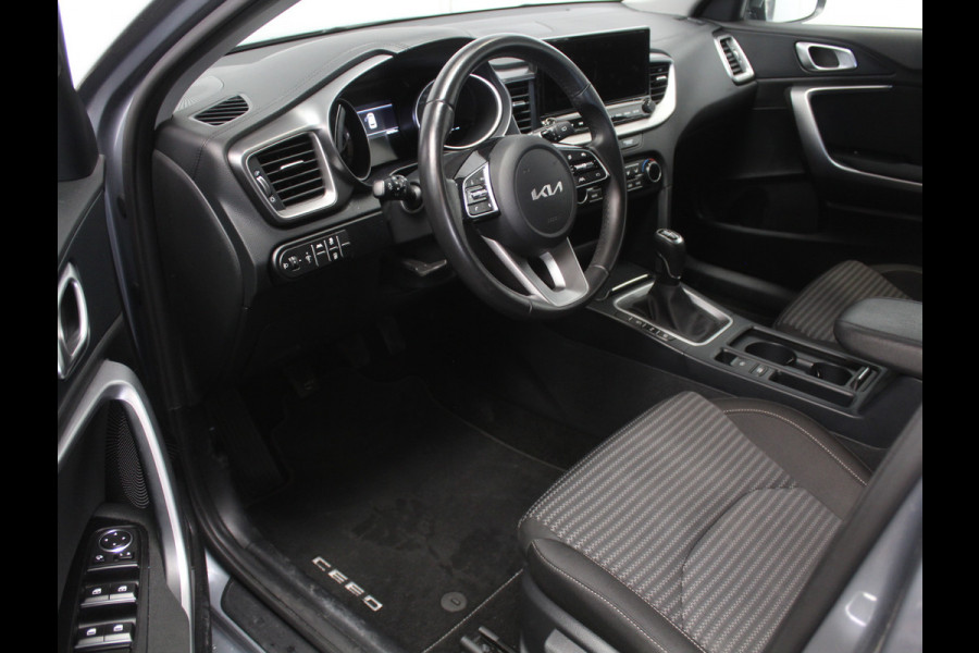 Kia Ceed 1.0 T-GDi DynamicLine CLIMATE | CAMERA | CARPLAY | LED | LMV16 | NAVI | PDCA | ADAPCRUISE | DAB
