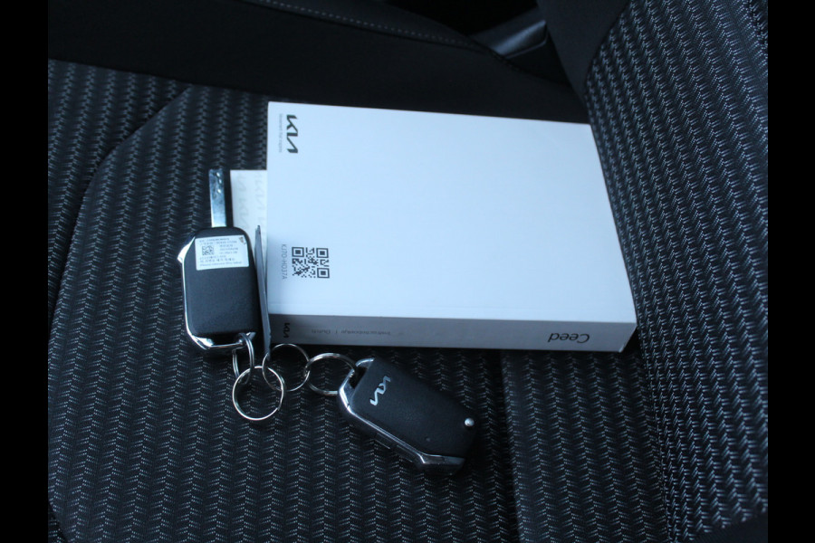 Kia Ceed 1.0 T-GDi DynamicLine CLIMATE | CAMERA | CARPLAY | LED | LMV16 | NAVI | PDCA | ADAPCRUISE | DAB