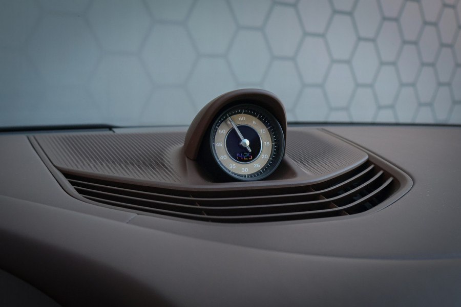 Porsche Taycan Turbo 93 kWh | PASSENGER DISPLAY | ADAPTIVE CRUISE | STOELVERWAMING & VERKOELING | 360 CAMERA | BOSE AUDIO |