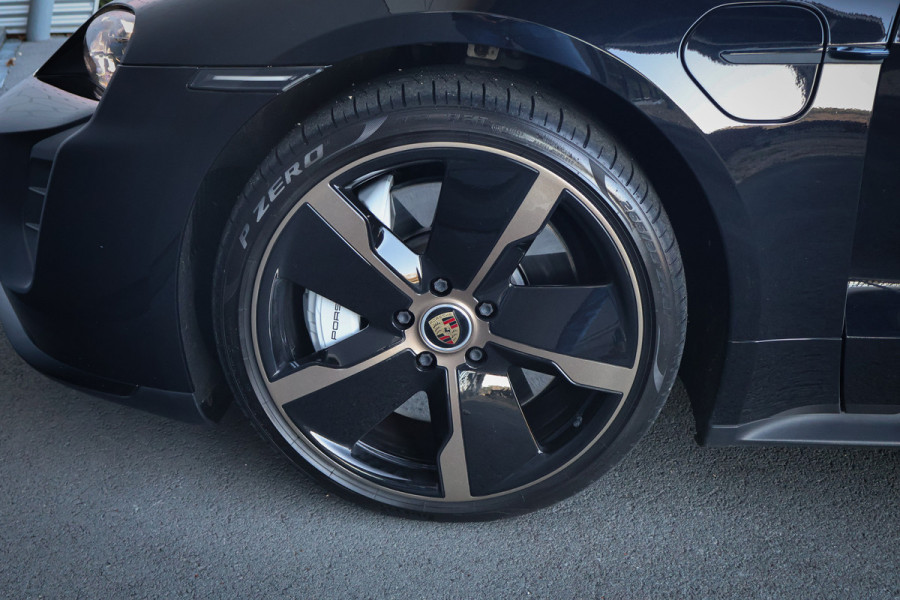 Porsche Taycan Turbo 93 kWh | PASSENGER DISPLAY | ADAPTIVE CRUISE | STOELVERWAMING & VERKOELING | 360 CAMERA | BOSE AUDIO |