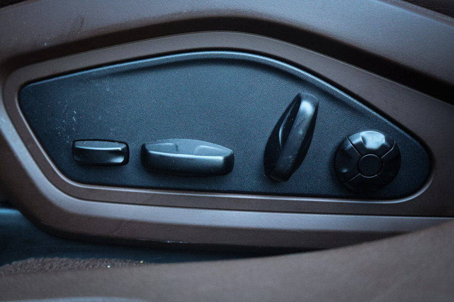 Porsche Taycan Turbo 93 kWh | PASSENGER DISPLAY | ADAPTIVE CRUISE | STOELVERWAMING & VERKOELING | 360 CAMERA | BOSE AUDIO |