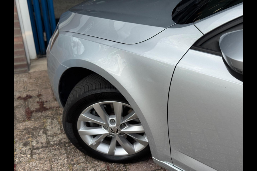 Škoda Octavia Combi 1.5 TSI Greentech Business AUT NAVI NAP!