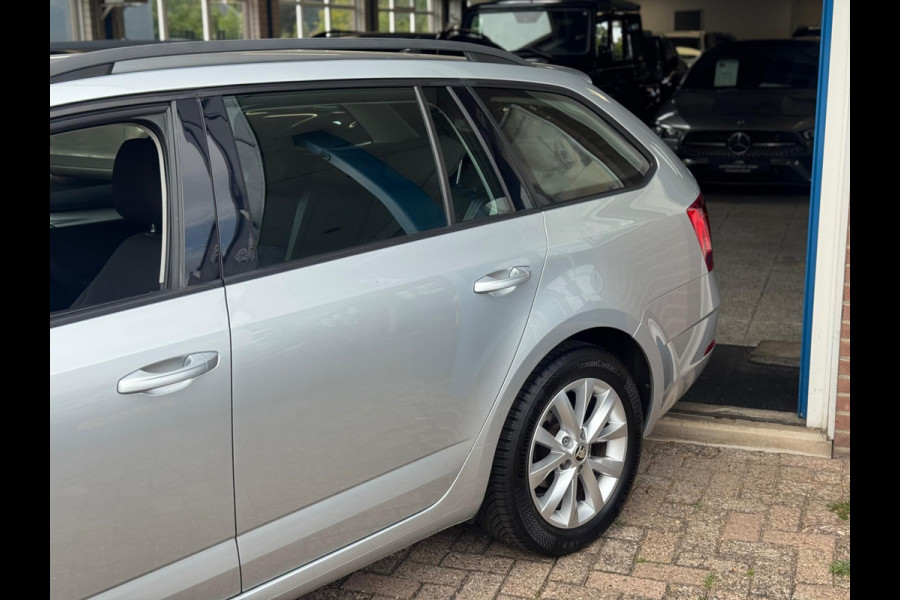 Škoda Octavia Combi 1.5 TSI Greentech Business AUT NAVI NAP!