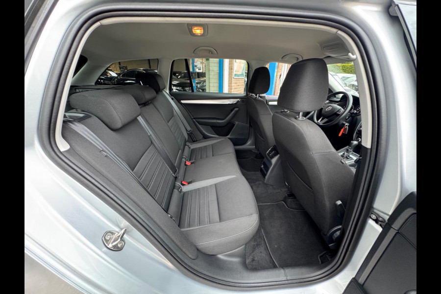 Škoda Octavia Combi 1.5 TSI Greentech Business AUT NAVI NAP!