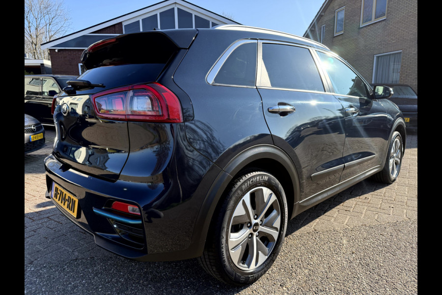 Kia e-Niro ExecutiveLine 64 kWh App Connect, Leer, Camera, Stoel/Stuur Verwarming