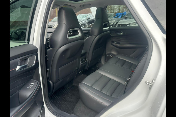 MG EHS 1.5 TGDI Luxury VAN € 26.900,- VOOR € 22.877,- UW LENTEVOORDEEL € 4.023,-!| PHEV | MEGA COMPLEET! | COMPLETE HISTORIE AANWEZIG | FABRIEKS GARANTIE TM 03-2030| 52km WLTP ELECTR RIJBEREIK, TOTAAL RIJBEREIK TOT 1.000km!