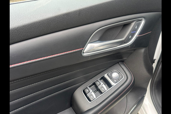 MG EHS 1.5 TGDI Luxury VAN € 26.900,- VOOR € 22.877,- UW LENTEVOORDEEL € 4.023,-!| PHEV | MEGA COMPLEET! | COMPLETE HISTORIE AANWEZIG | FABRIEKS GARANTIE TM 03-2030| 52km WLTP ELECTR RIJBEREIK, TOTAAL RIJBEREIK TOT 1.000km!