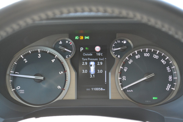 Toyota Land Cruiser 150 2.8 D-4D-F Professional Window Van