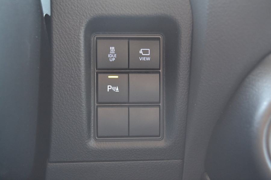 Toyota Land Cruiser 150 2.8 D-4D-F Professional Window Van