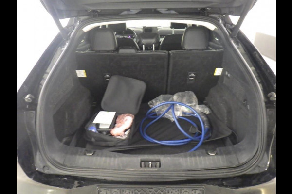 Ford Mustang Mach-E RWD 75 kWh [ 3-Fase ] {SOH-88%} (INCL.BTW) *LEATHER | FULL-LED | DAB | DIGI-COCKPIT | KEYLESS | NAVI-FULLMAP | CARPLAY | HEATED-COMFORTSEATS | TOPVIEW | ADAPTIVE-CRUISE | PRIVACY-GLASS | 18'' ALU*