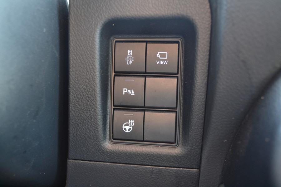 Toyota Land Cruiser 150 2.8 D-4D-F Executive Window Van