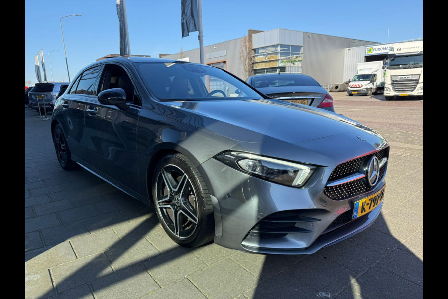 Mercedes-Benz A-Klasse 180 Business Solution AMG Pano,sfeerverlichting