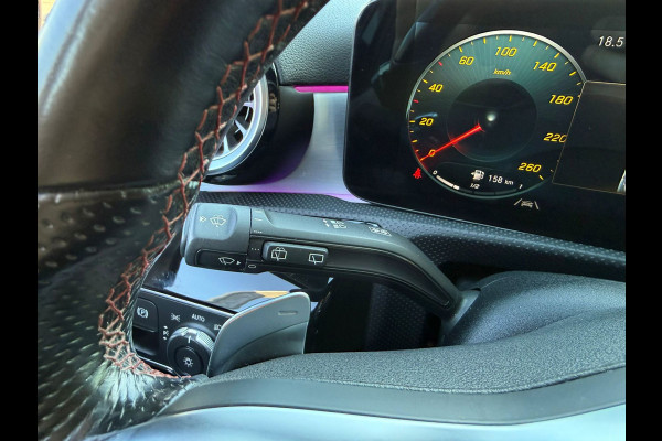 Mercedes-Benz A-Klasse 180 Business Solution AMG Pano,sfeerverlichting