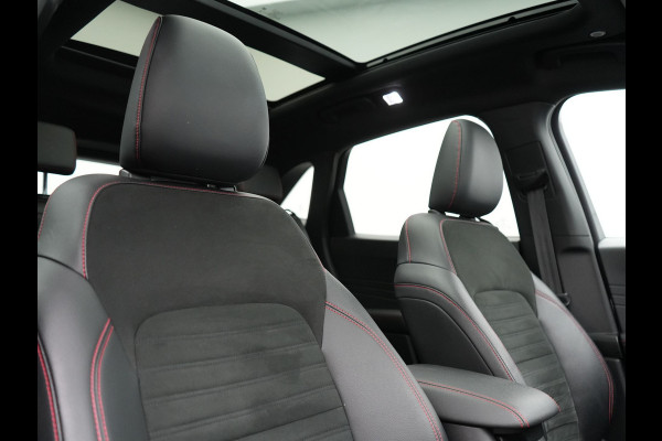 Ford Kuga 2.5 ST-Line Plug In Hybrid 225pk Dealer O.H. PHEV | Panodak | Adaptive Cruise | 360 Camera | Bang & Olufsen Audio | Apple Carplay | LED Koplampen | Virtual | Navigatie | DAB |