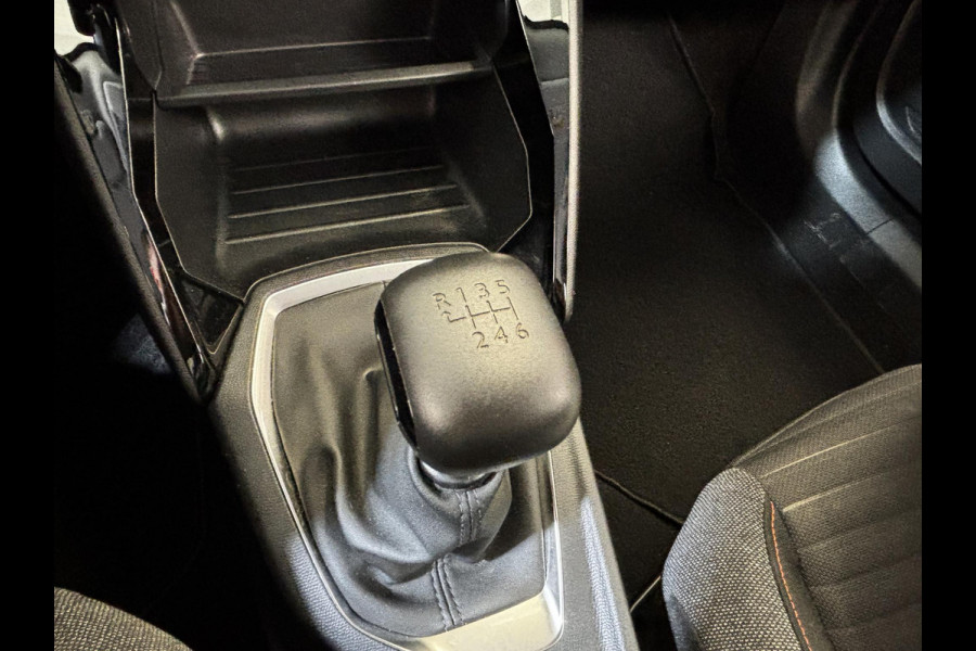 Peugeot 2008 1.2 PureTech Active Navigatie | Cruise control | Android auto / Apple carplay | Parkeersensoren achter