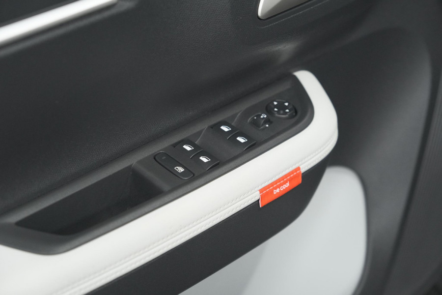Citroën ë-C3 Max 113pk 44 kWh | 7 KW Laadfunctie | Camera | Navigatie | Apple Carplay | Parkeersensoren