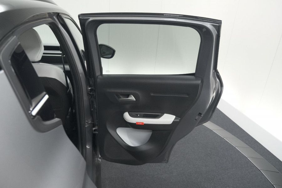 Citroën ë-C3 Max 113pk 44 kWh | 7 KW Laadfunctie | Camera | Navigatie | Apple Carplay | Parkeersensoren