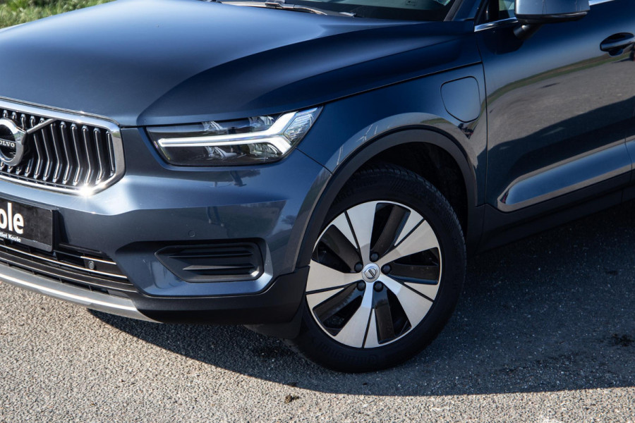 Volvo XC40 1.5 T4 Recharge Inscription CARPLAY / CRUISE CONTROLE / DEALER ONDERHOUDEN / CAMERA